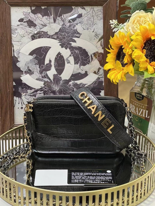Chanel Gabrielle Woc mini Black 2019 18.5*11cm 10616