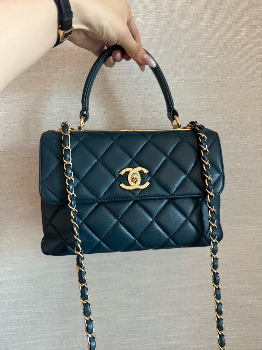 Chanel Classic Leather Shoulder Bag in Navy Blue