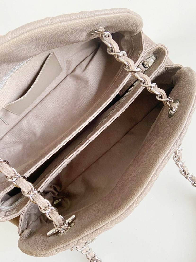 Chanel   Quilted Shoulder Bag - Taupe Leather, 34x12x6cm