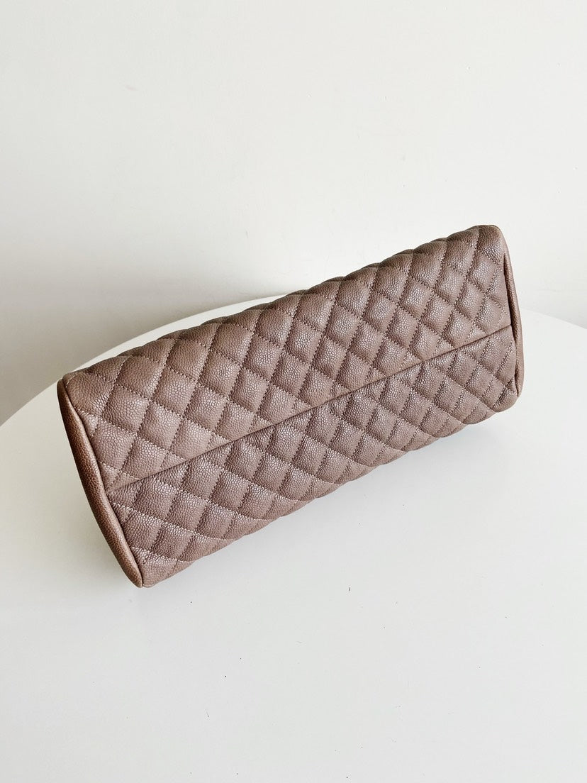 Chanel   Quilted Shoulder Bag - Taupe Leather, 34x12x6cm