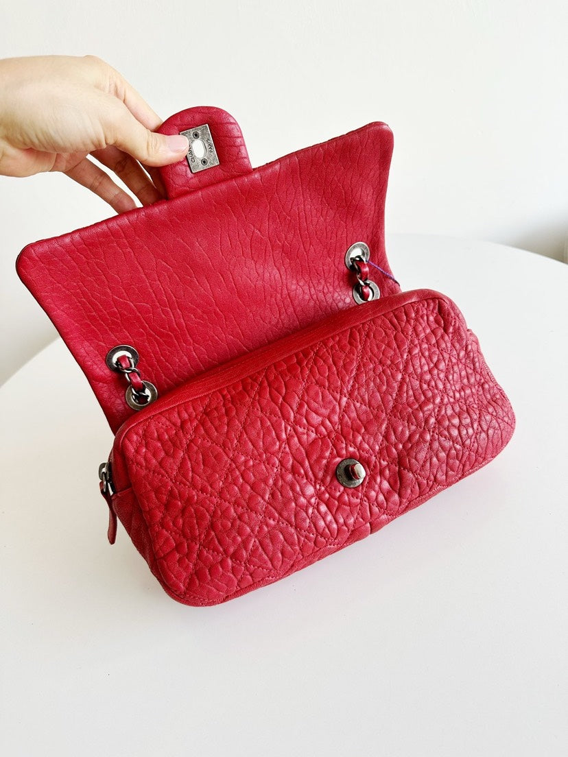 Chanel Classic Flap Bag Red Leather Shoulder Bag 25x13cm