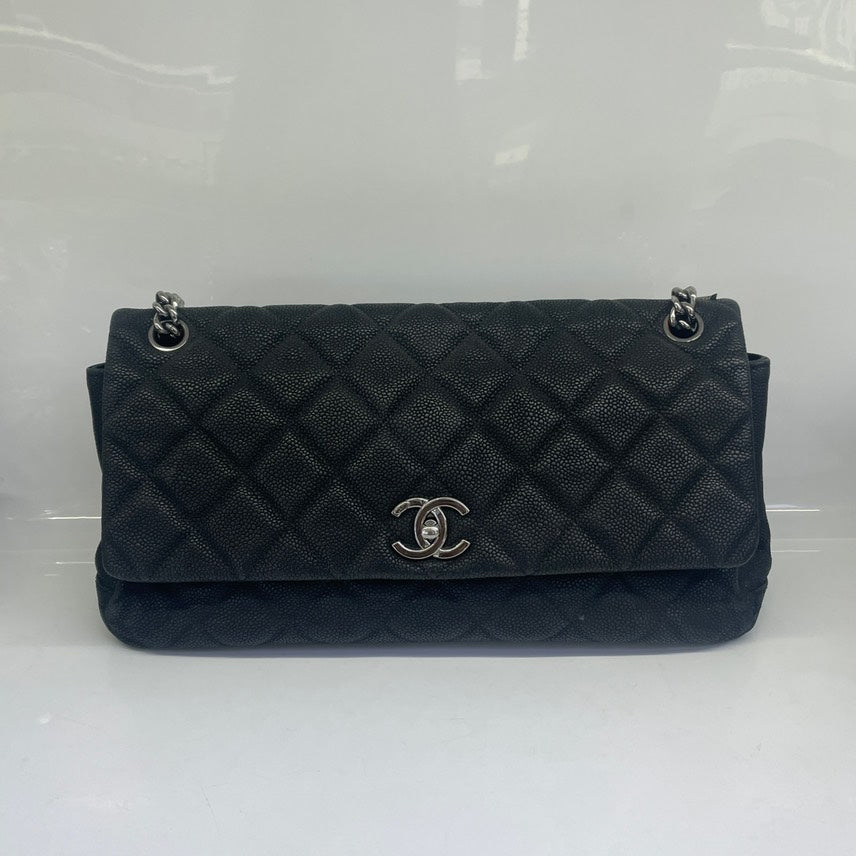 Chanel Classic Flap Bag Black Quilted Leather Shoulder Bag