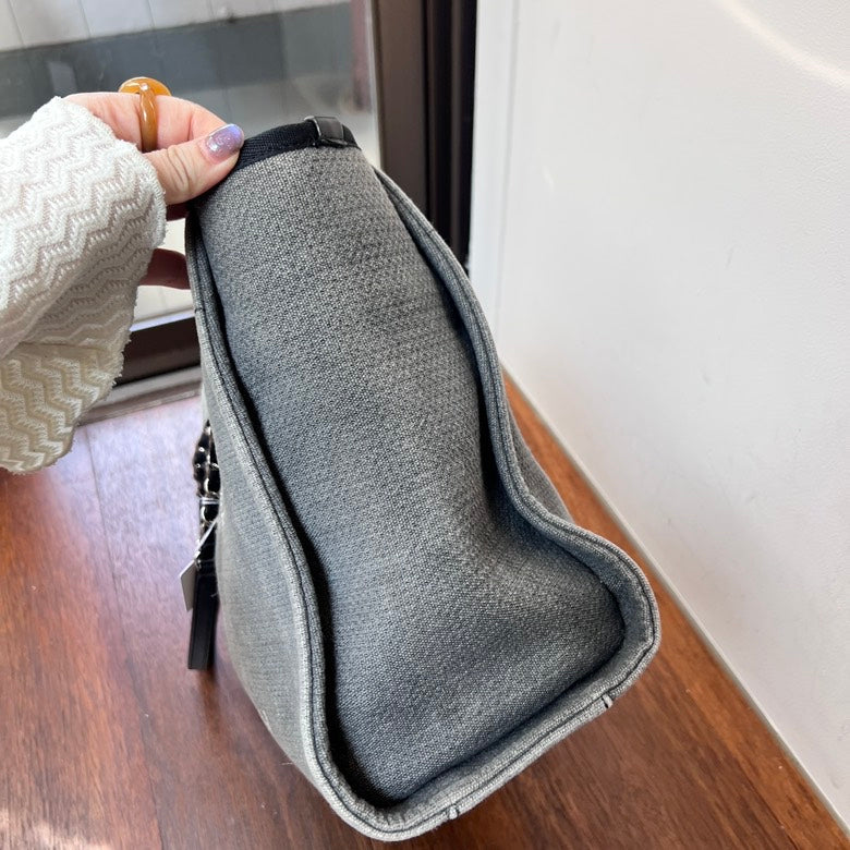 Chanel  Canvas Tote Bag AG285 in Gray