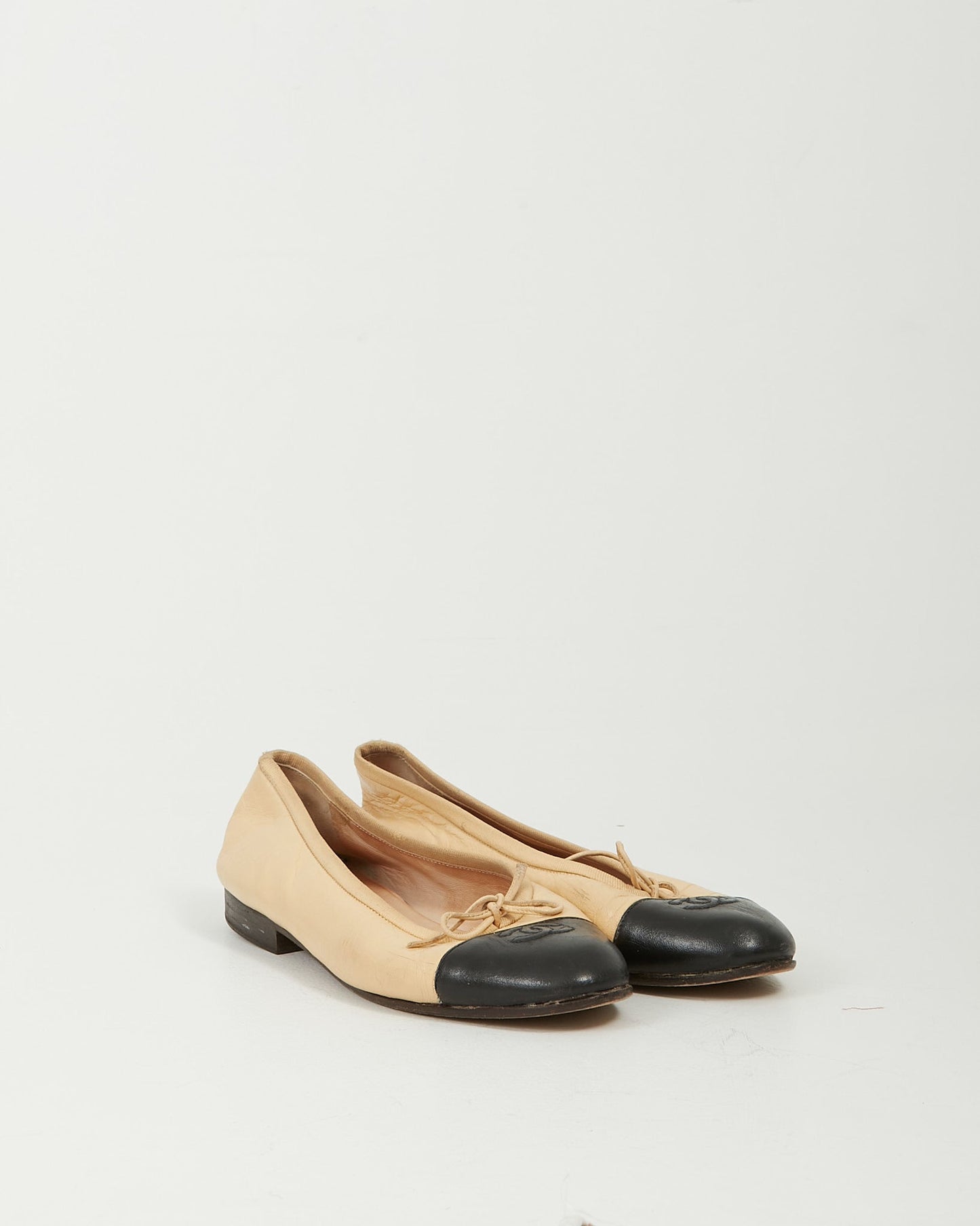 Chanel Beige/Black Classic   Ballerina Flats - 37