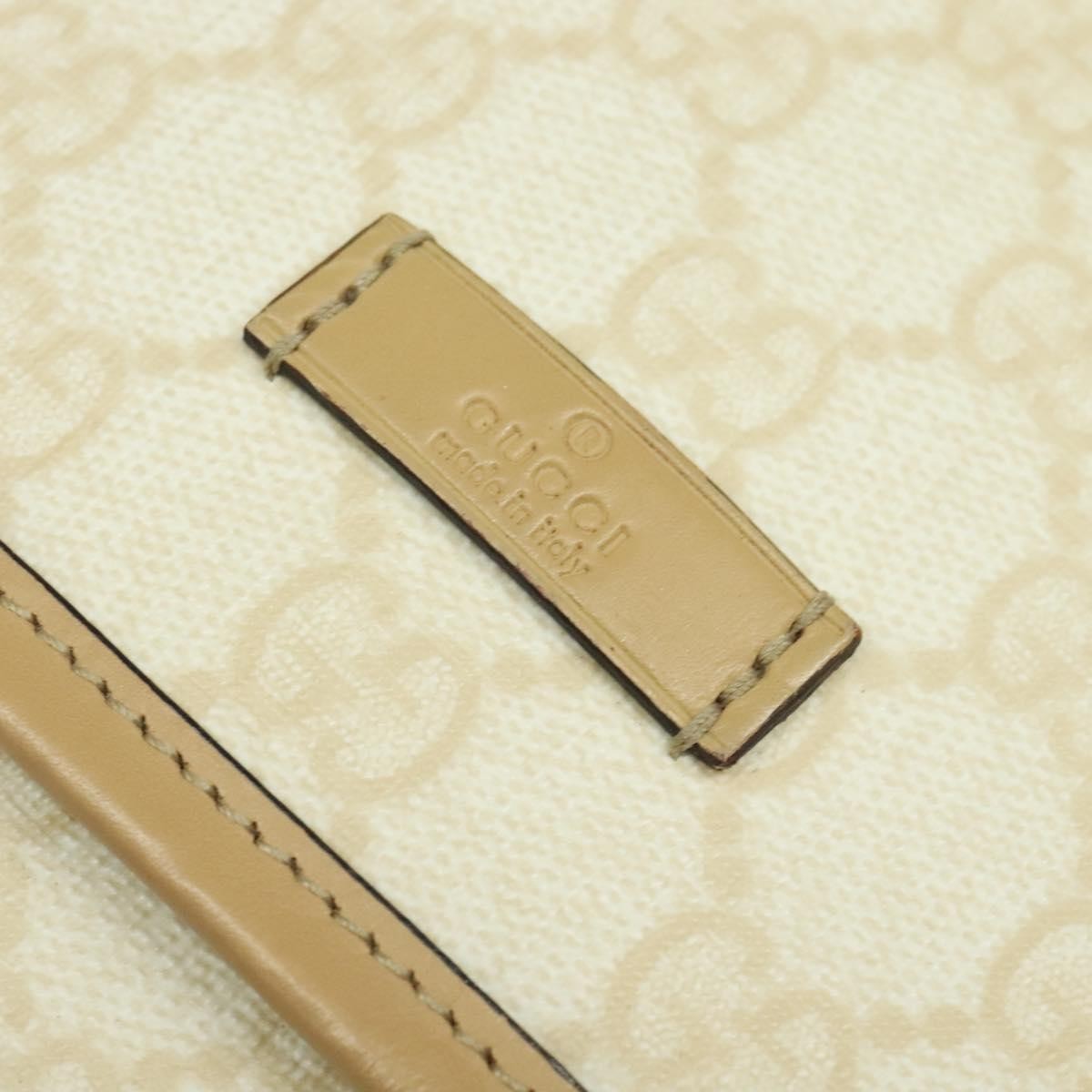 Gucci Flap Messenger Gg Coated Canvas White Pvc Shoulder Bag Bag ( )