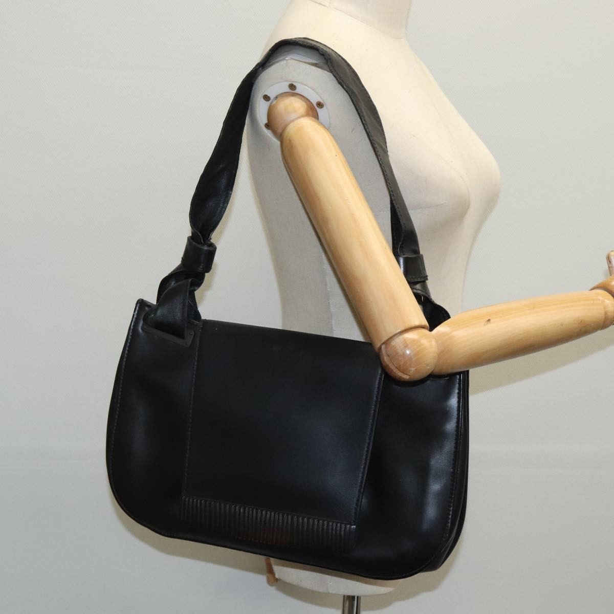 Gucci   Shoulder Bag Leather Black Leather Shoulder Bag Bag ( )