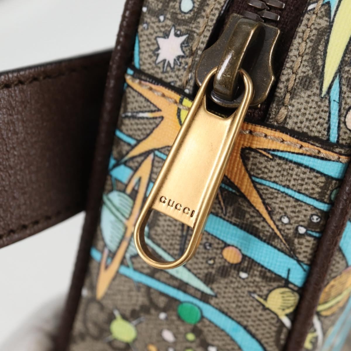 Gucci Disney Donald Duck Belt Bag Printed Gg Coated Canvas Beige Pvc Shoulder Bag Bag ( )