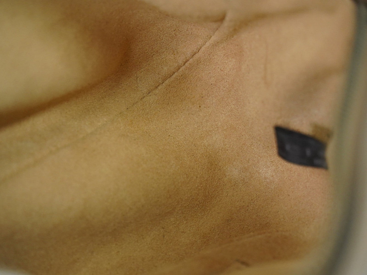 Gucci Gg Marmont Shoulder Bag Matelasse Leather Beige Leather Shoulder Bag Bag ( )