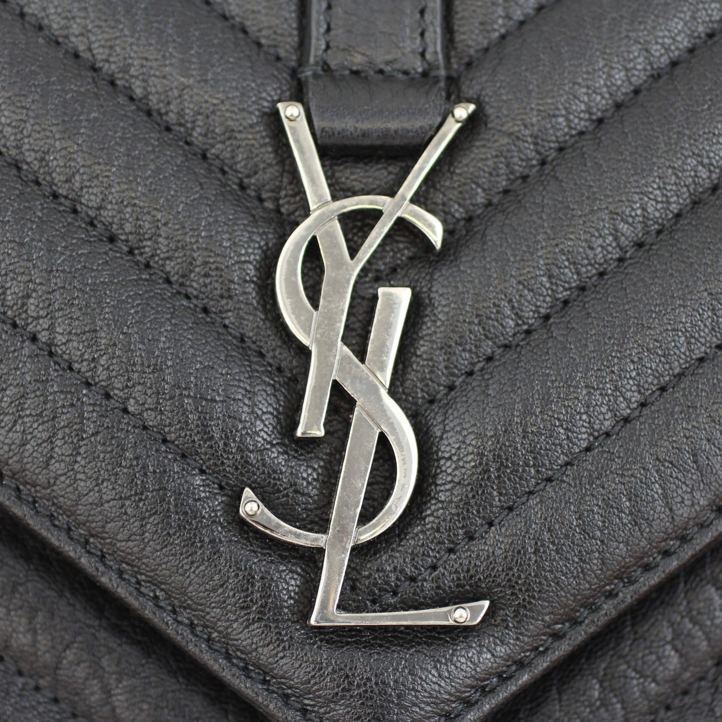 Saint Laurent College Medium