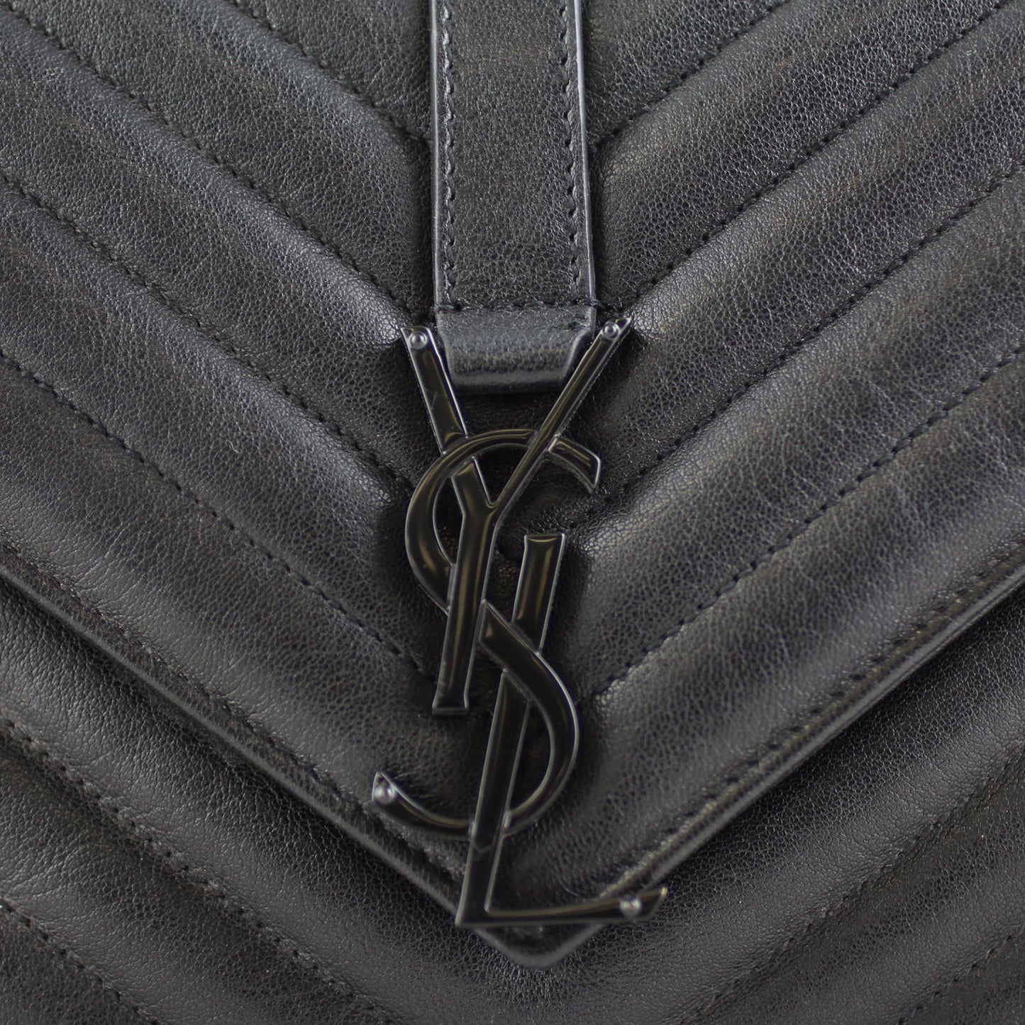 Saint Laurent College Medium