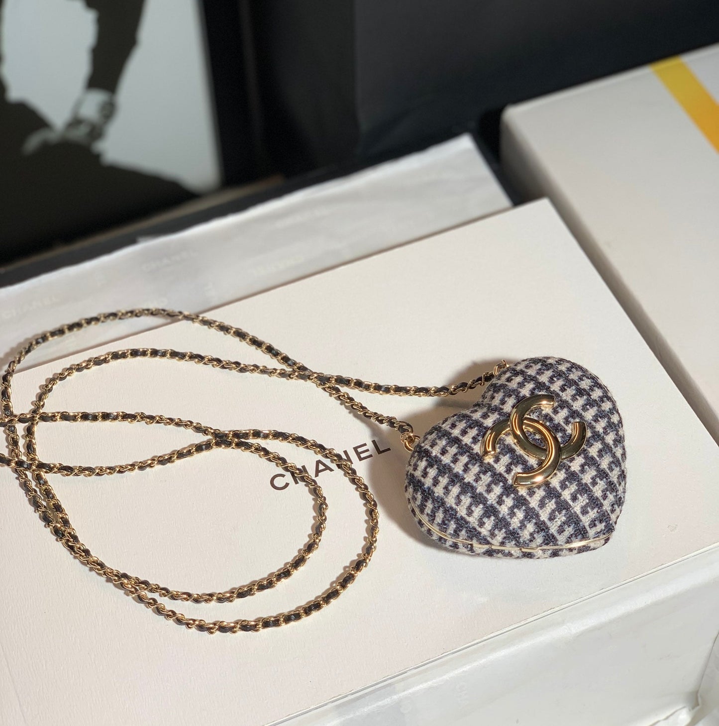 CHLLong Necklace Bag Beige And White For Women, Women’s Bags 3in/7cm AB9485 B09330 NK599