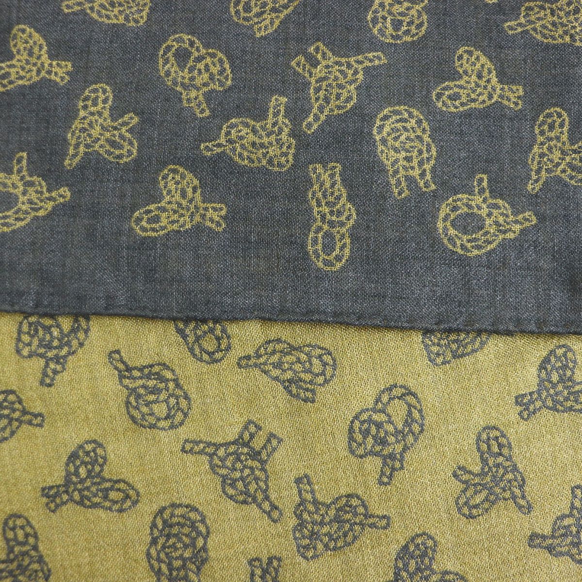 HERMES Stall Main: 70% cashmere, Main: 30% silk Gray type mens  d