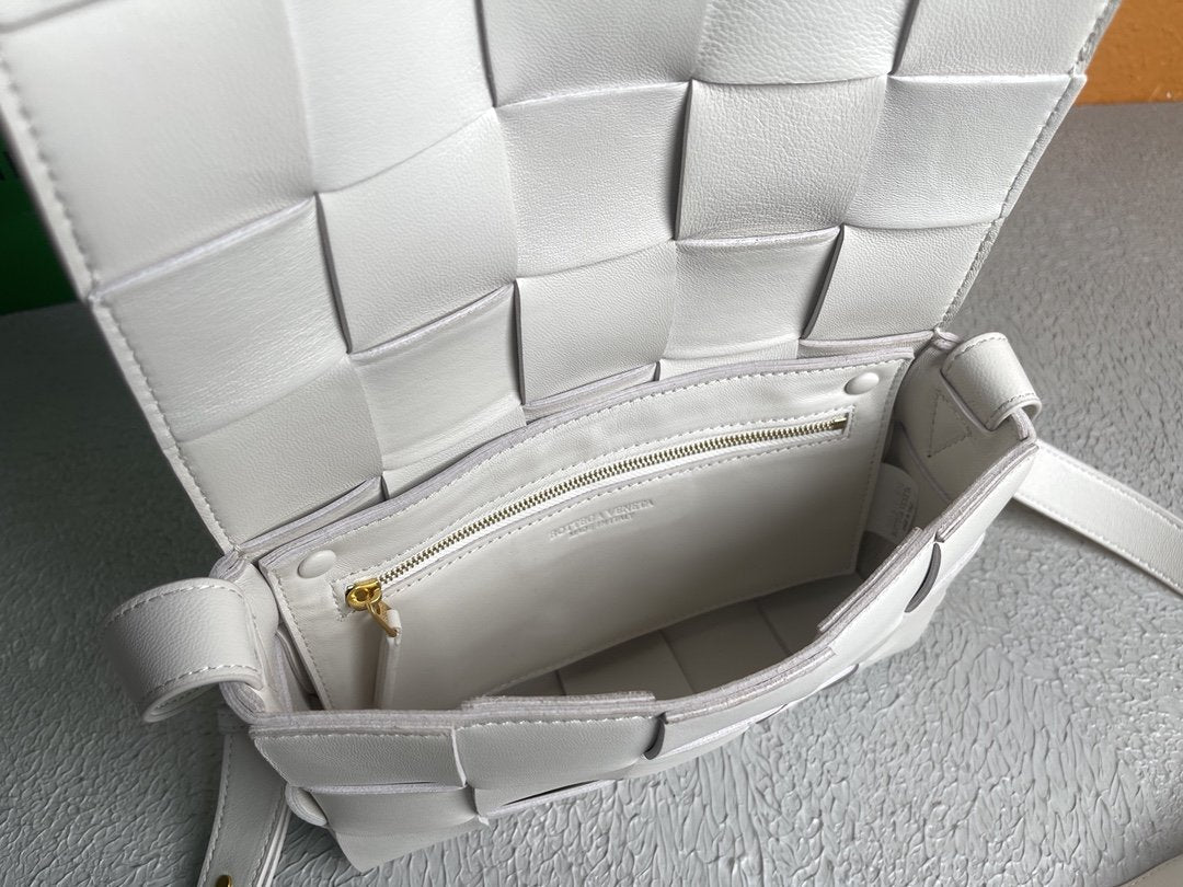 Top Quality Cassette White, For Women, Women’s Bags 9.1in/23cm 578004VMAY19007