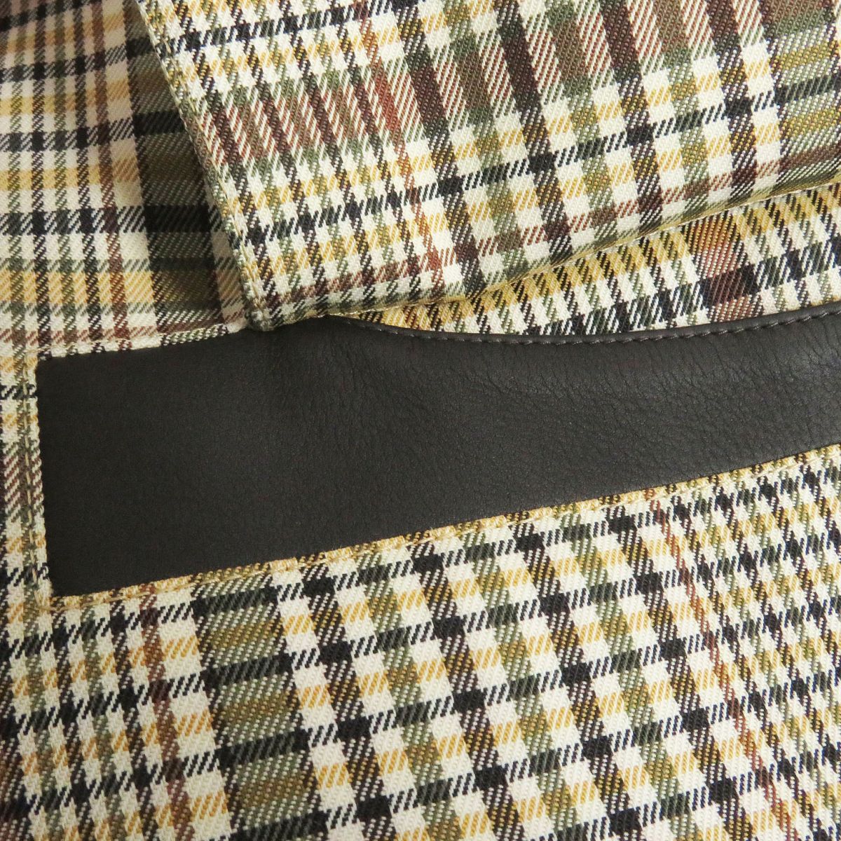 HERMES Stainless collar coat Outer: 100% wool, Lining: 100% cotton, Part: 100% sheepskin Brown type mens 44  d