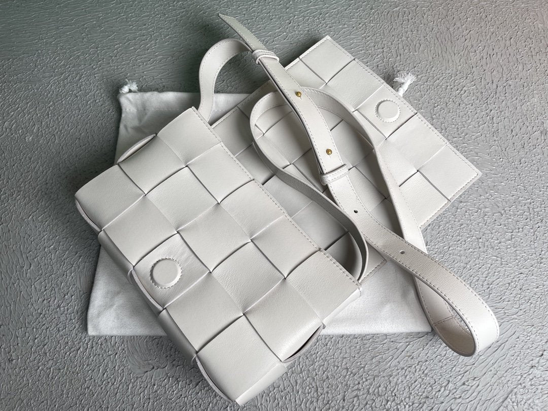 Top Quality Cassette White, For Women, Women’s Bags 9.1in/23cm 578004VMAY19007