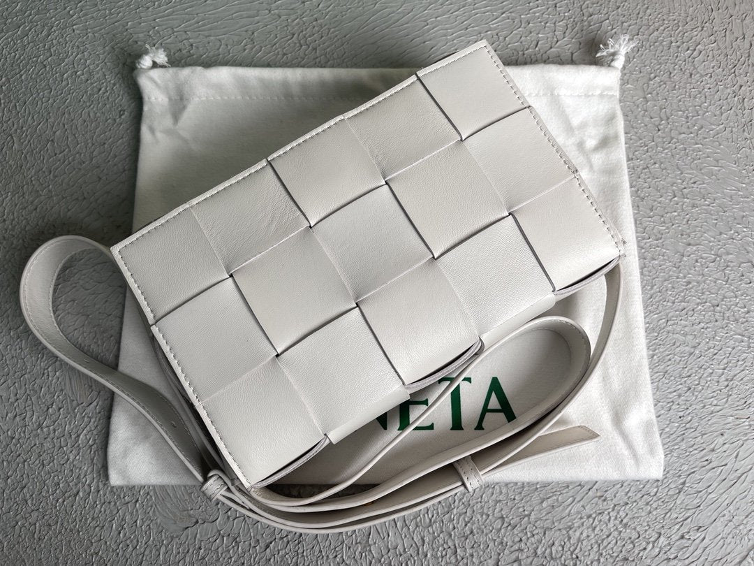 Top Quality Cassette White, For Women, Women’s Bags 9.1in/23cm 578004VMAY19007