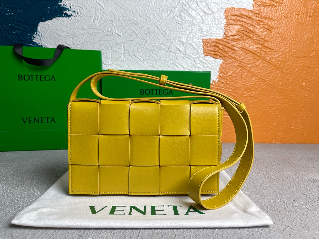 Top Quality Cassette Yellow, For Women, Women’s Bags 9.1in/23cm