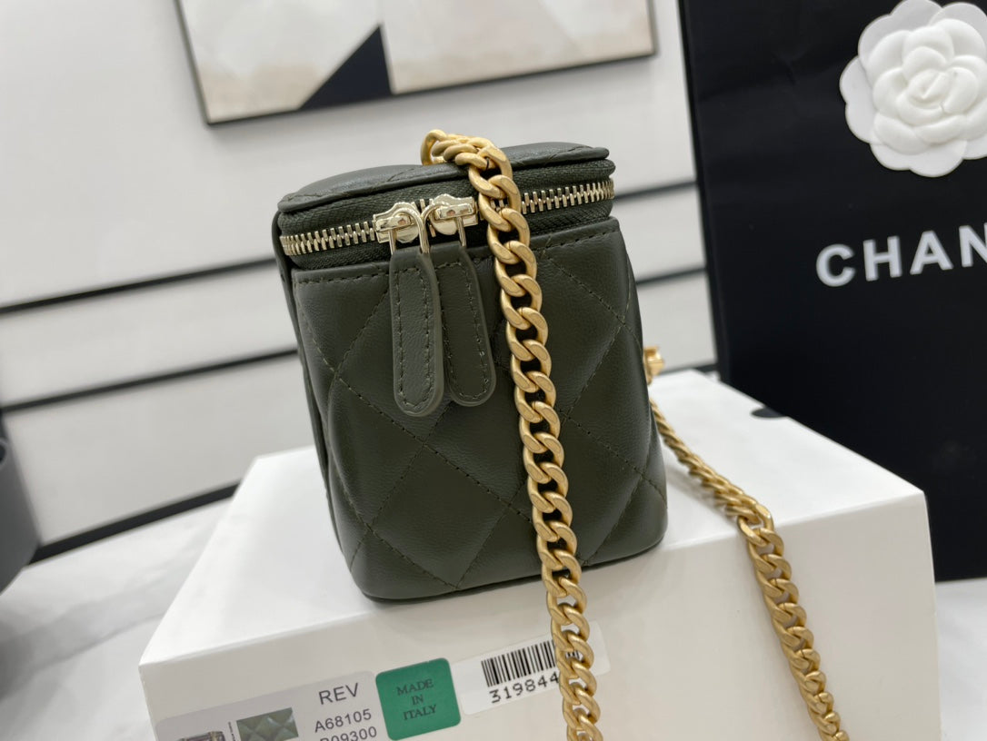 CHLSmall Vanity Case Emerald Green For Women, Women’s Bags 5.9in/15cm