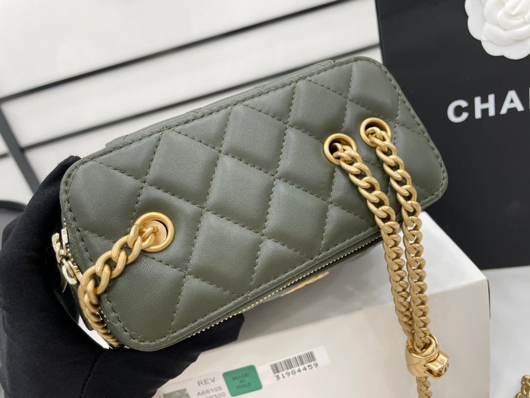 CHLSmall Vanity Case Emerald Green For Women, Women’s Bags 5.9in/15cm