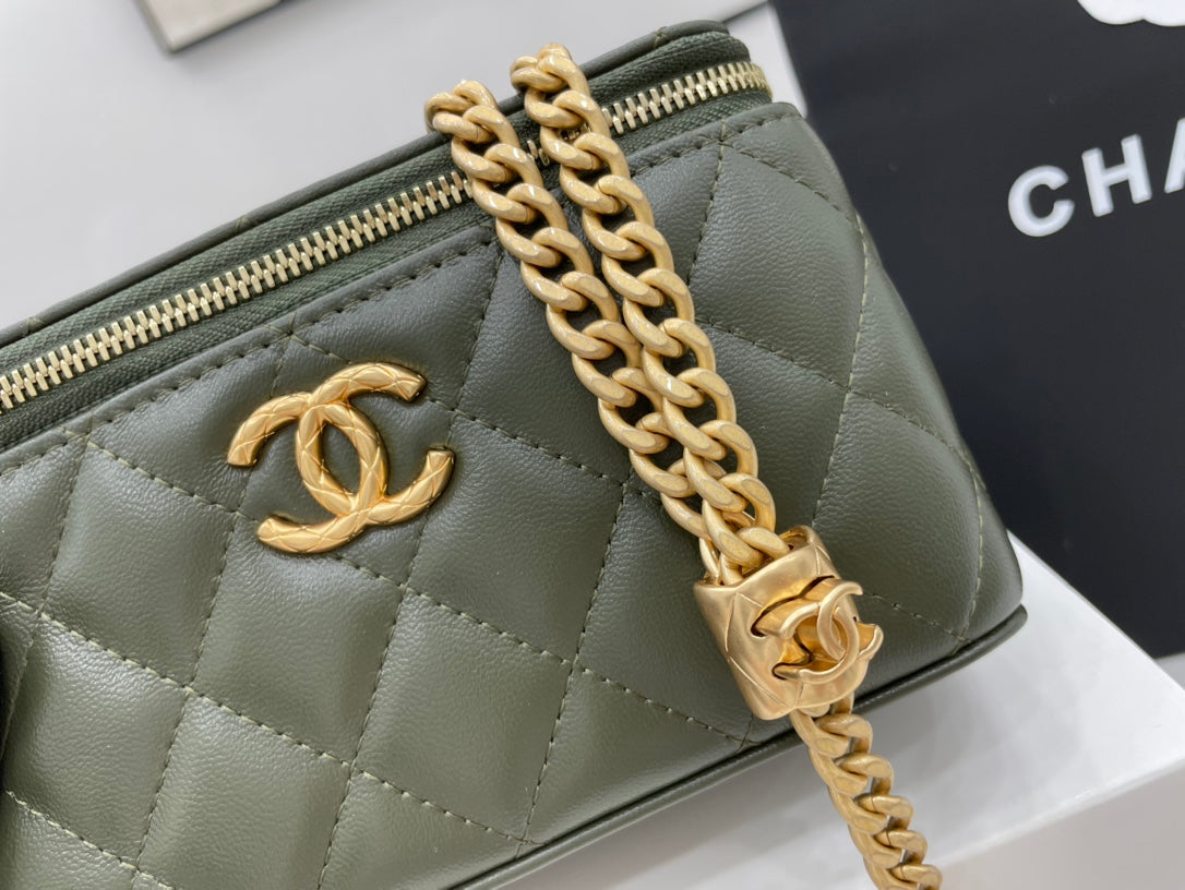 CHLSmall Vanity Case Emerald Green For Women, Women’s Bags 5.9in/15cm