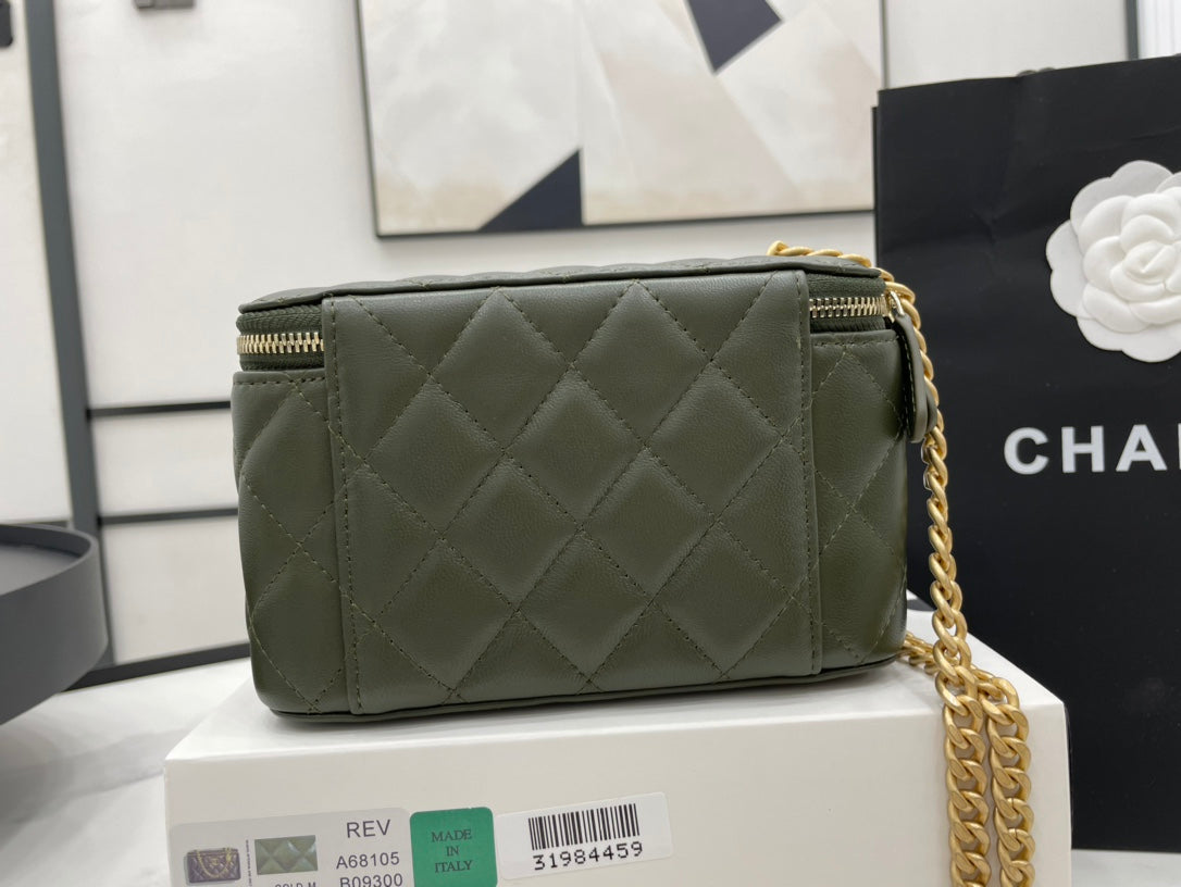 CHLSmall Vanity Case Emerald Green For Women, Women’s Bags 5.9in/15cm