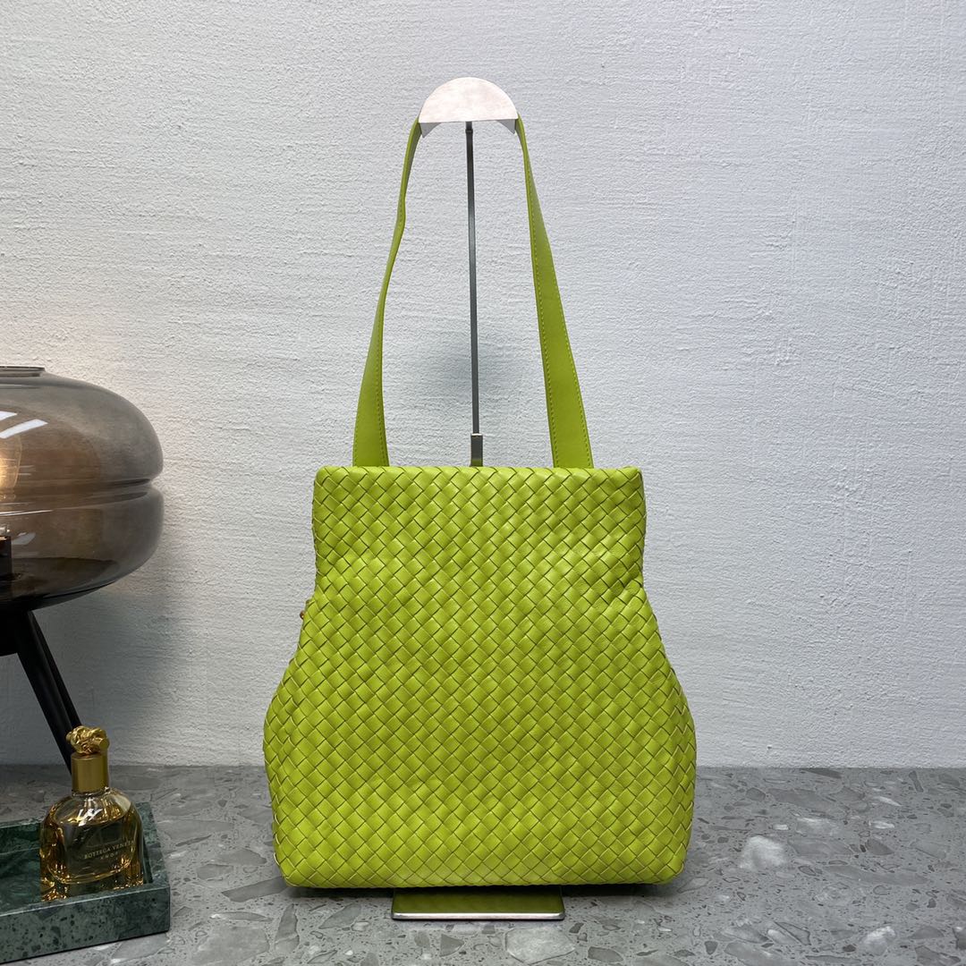 Top Quality Intrecciato Shoulder Bag Neon Green, For Women, Women’s Bags 10.2in/26cm