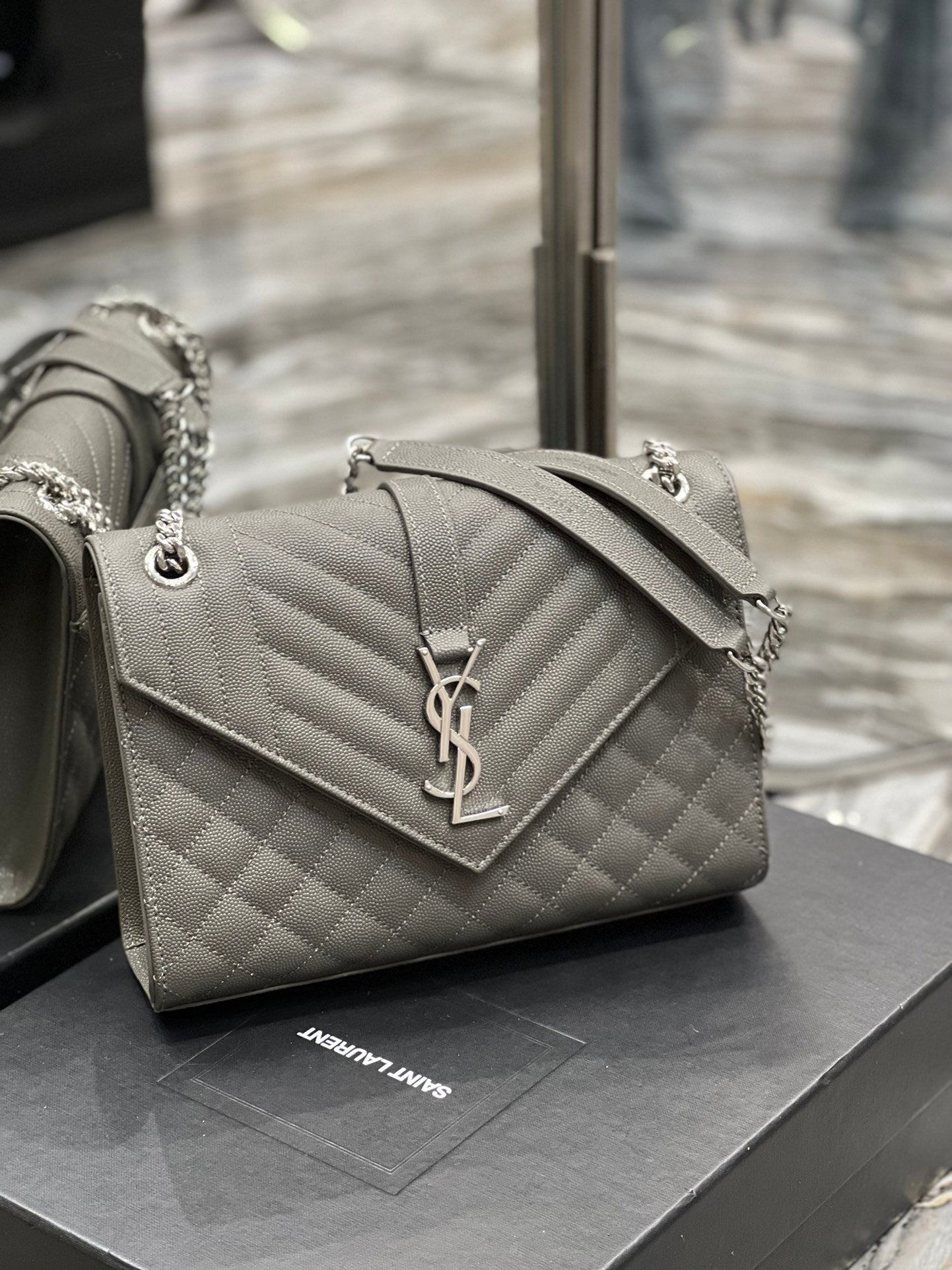 Top Quality Envelope MeTop Qualityum Chain Bag Dark Grey For Women, Women’s Bags 9.4in/24cm YSL
