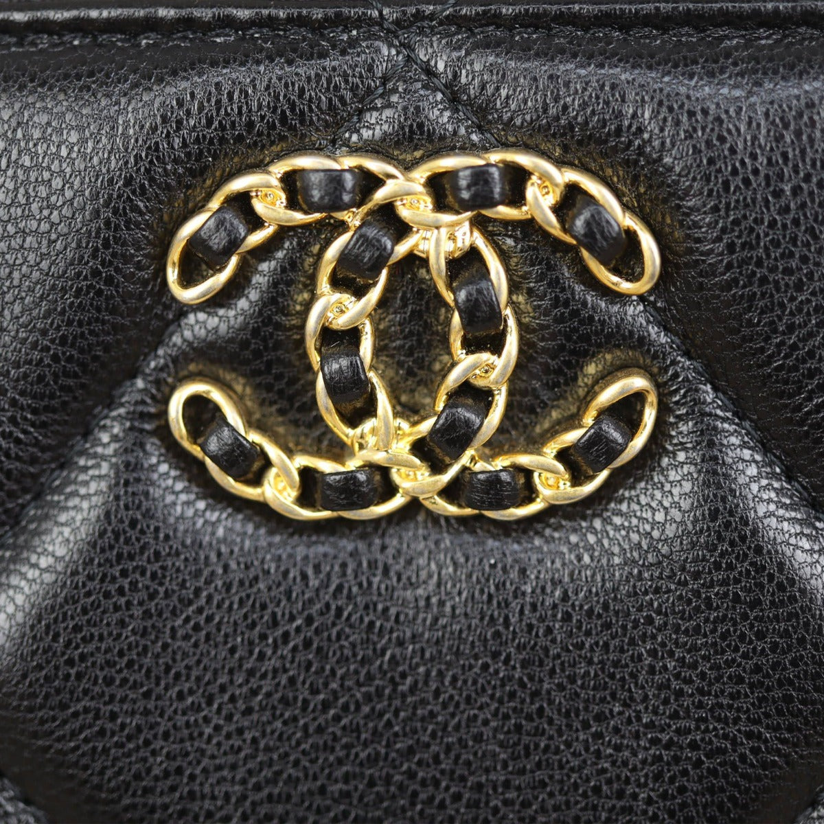 Chanel 19 Pouch | Black